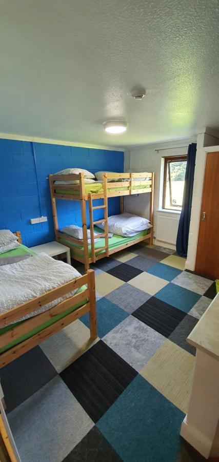 Llanllyfni Basecamp Wales旅舍 外观 照片