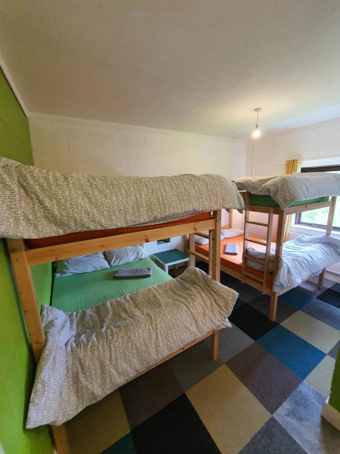 Llanllyfni Basecamp Wales旅舍 外观 照片